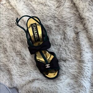 Chanel Black and Gold Women's 2.5 inch heel